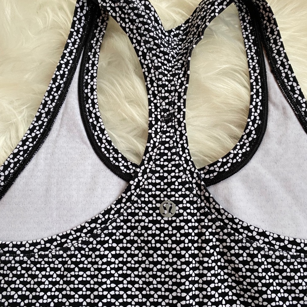 Lululemon tank - Picture 4 of 4